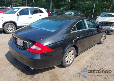 2010 Mercedes-Benz Cls 550 z USA, uszkodzony, nr VIN WDDDJ7CB3AA163800